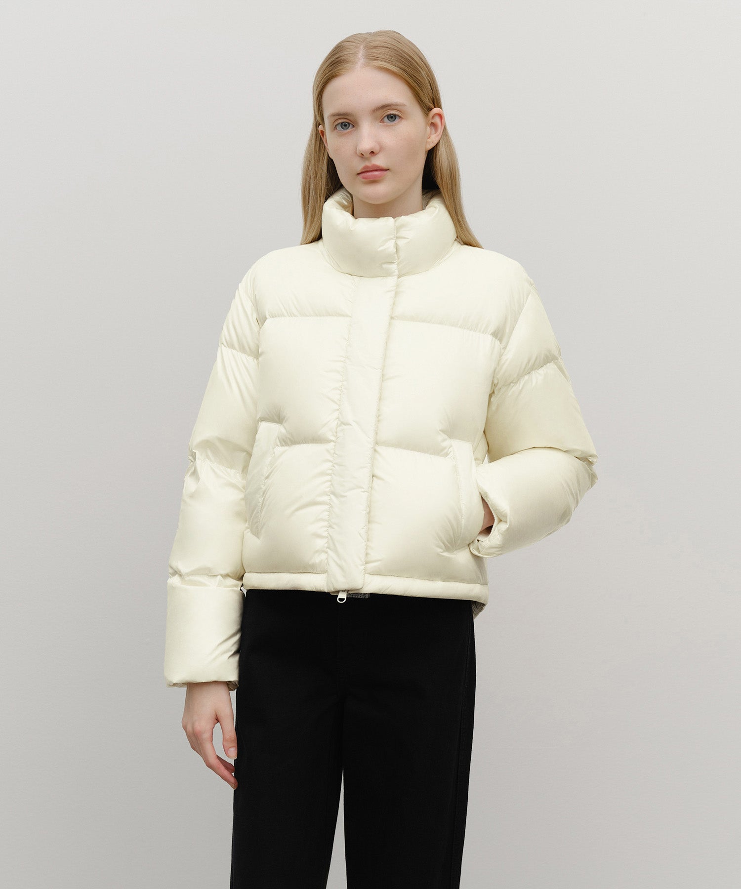 MARITHE FRANCOIS GIRBAUD W GLOSSY CROP DOWN JACKET