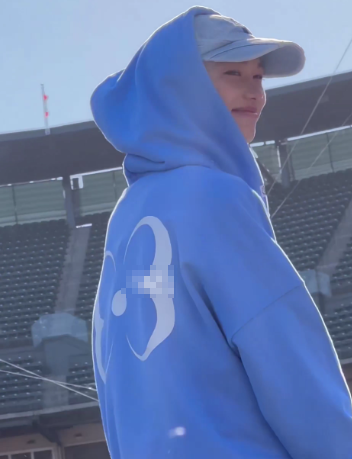 PAKUA BUTTERFLY HOODIE ZIP-UP (Felix Wear)