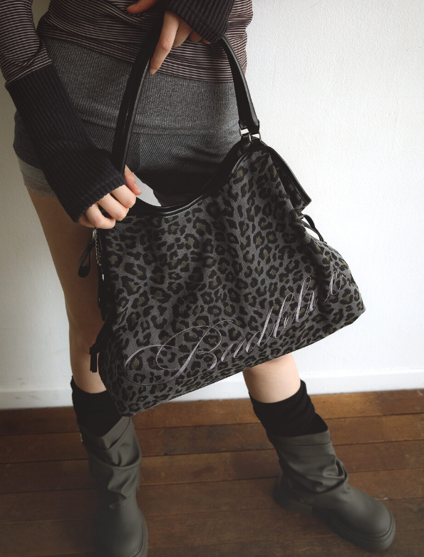 BADBLUE Leopard Dimsum Bag