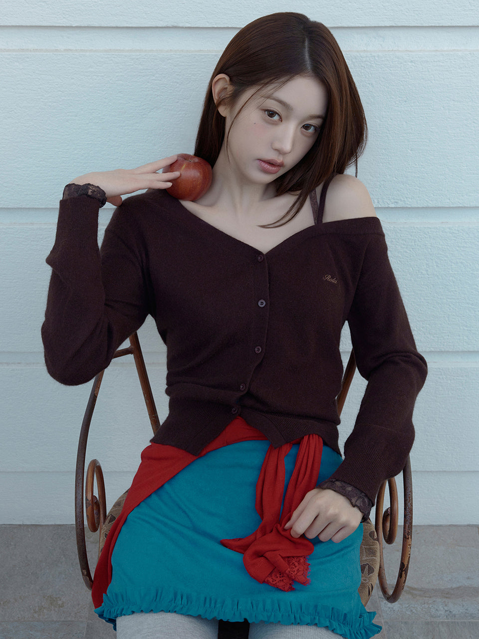 rolarola ONE OFF SHOULDER LACE CARDIGAN D (Jang Wonyoung WEAR) rolarola  DKshop