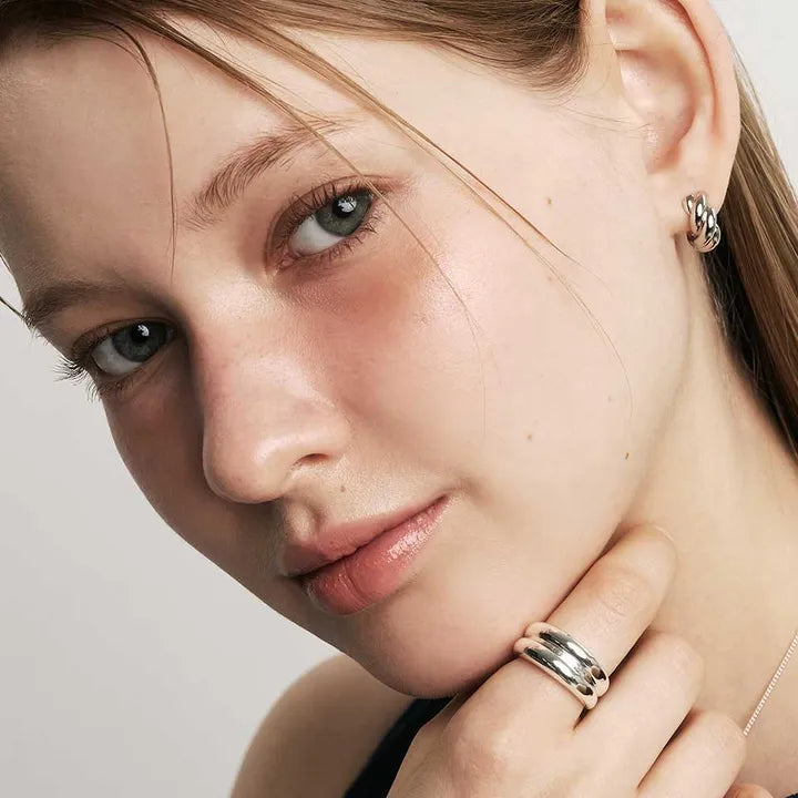 HEI Two-Line Bold Ring (Celebrities WEAR) HEI  DKshop