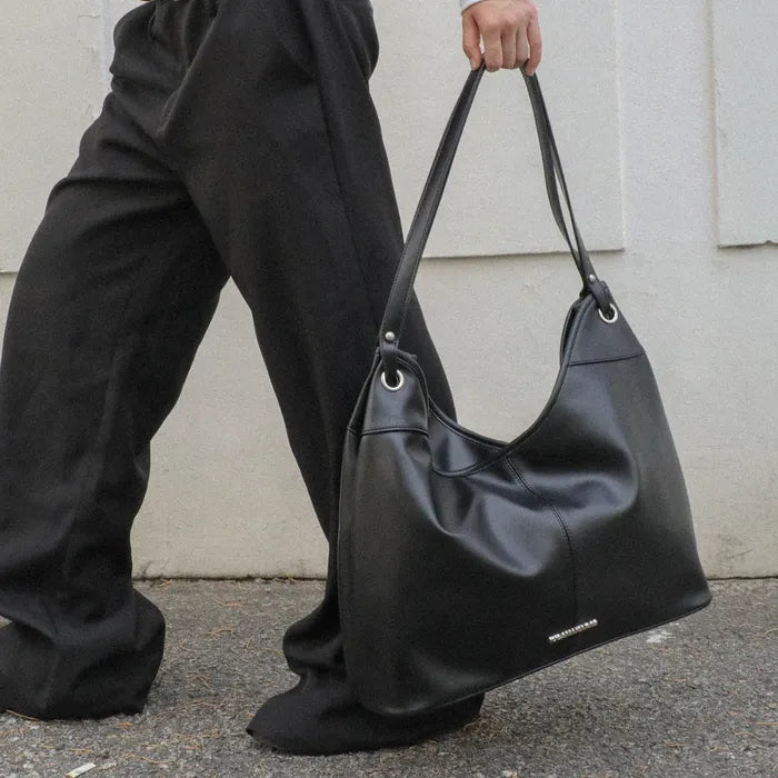 IUGAMAKARAS Essential Hobo Shoulder Bag IUGAMAKARAS  DKshop