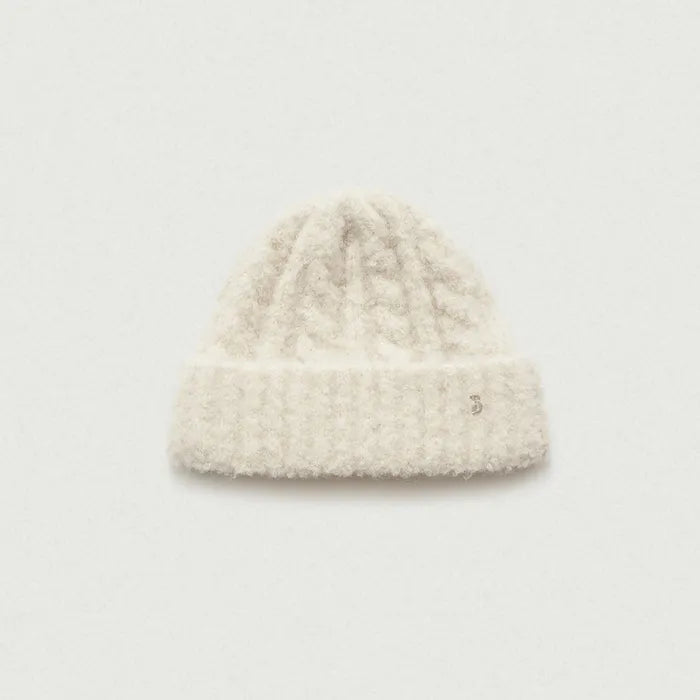the Barnnet Boucle Cable Knit Beanie the Barnnet  DKshop