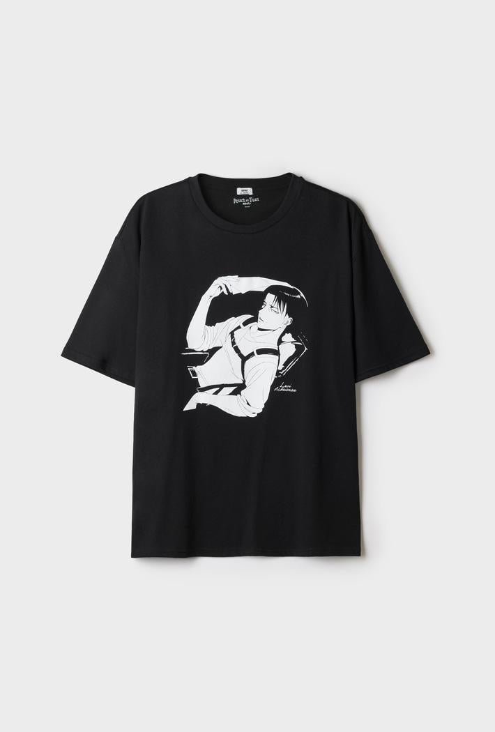 [SPAO × ATTACK ON TITAN] Short Sleeve T-Shirt (Black) SPAO  DKshop