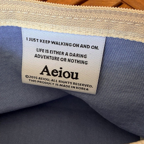 Aeiou Basic Pouch (M size) Blue Rose Veil Aeiou  DKshop
