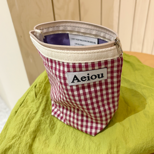 Aeiou Basic Pouch (M size) Pudding Check Plum Aeiou  DKshop