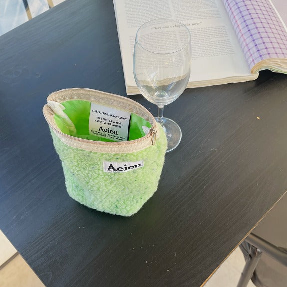Aeiou Basic Pouch (M size) Fur Sorbet Lime Cucumber Aeiou  DKshop