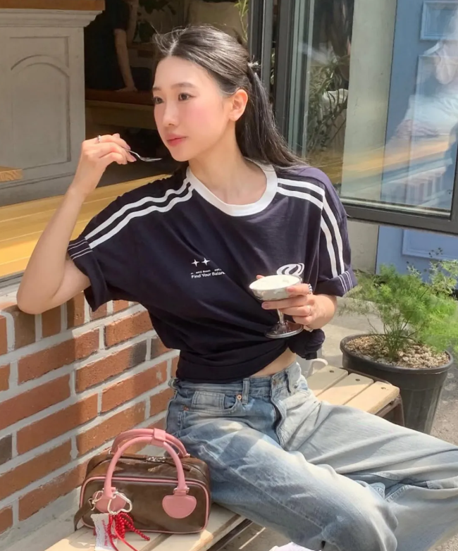 Urbandtype. Football Jersey T-Shirt Urbandtype.  DKshop