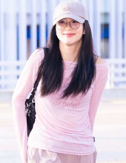 Gila Archive STAR WING SHEER LONG SLEEVE (BLACKPINK JISOO WEAR) Gila Archive  DKshop