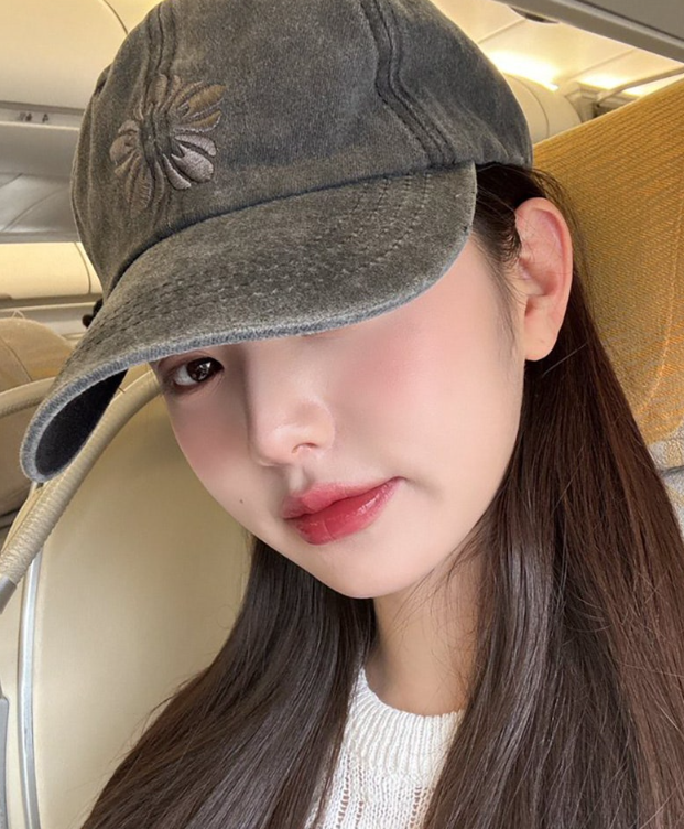 ULKIN Mugung Embroidered Pigment Ballcap (IVE Jang Wonyoung Wear) 2000 Archives  DKshop