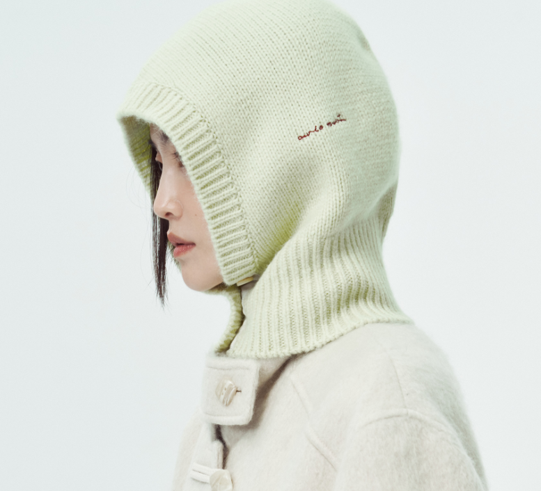 Avie muah Color-Block Button Wool Balaclava Avie muah  DKshop
