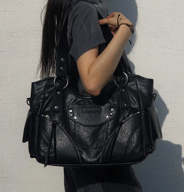 IUGAMAKARAS Studded Leather Shoulder Bag IUGAMAKARAS  DKshop