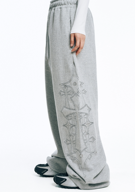 [EASY NO EASY] Studded Needlework Sweatpants (TWICE MINA WEAR) EASY NO EASY  DKshop
