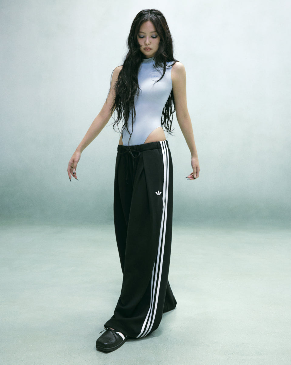 [ADIDAS X JENNIE] Pleated Track Pants ADIDAS  DKshop