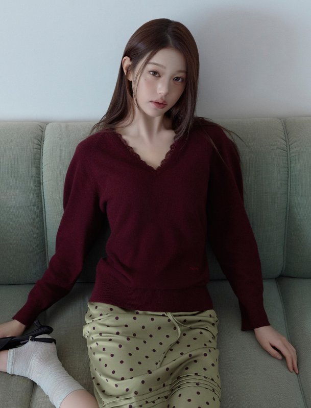 rolarola LACE V NECK KNIT (Jang Wonyoung WEAR) rolarola  DKshop