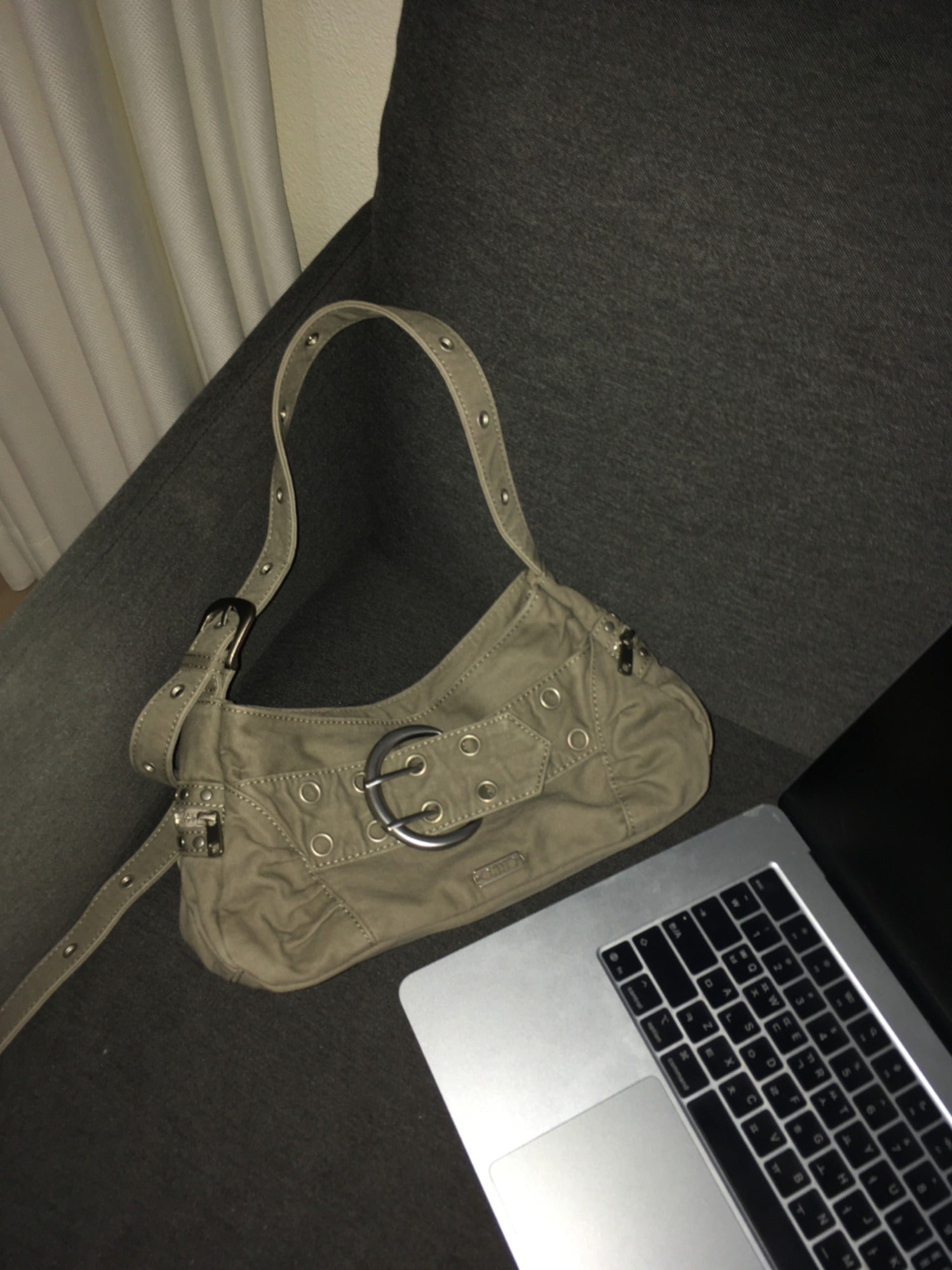ORDINARY HOILDAY Belted Detail Bag 2 colors ORDINARY HOILDAY  DKshop