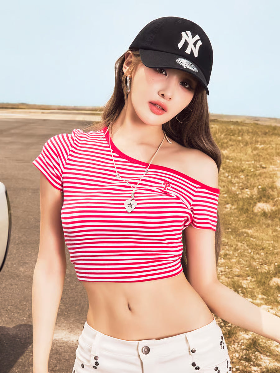 [MLB X KIOF] Women's Varsity Stripe Off-Shoulder Slim-Fit Semi-Cropped Short-Sleeve T-Shirt MLB  DKshop