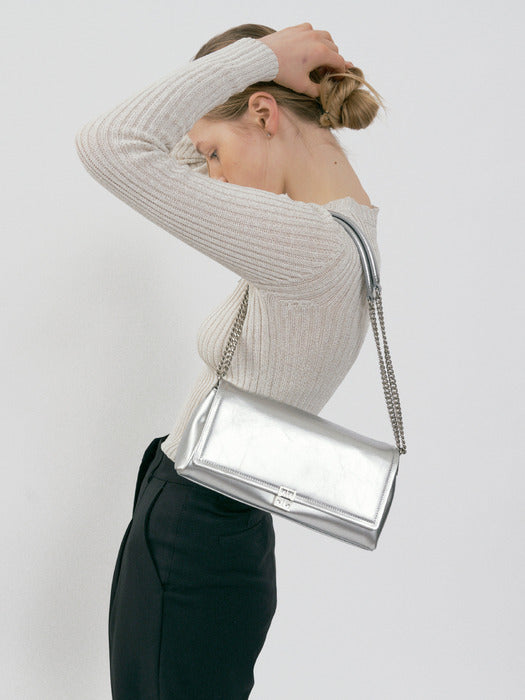 FOLNUA CLASSIC LOGO CHAIN BAG