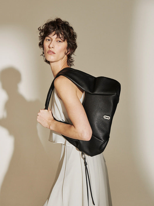 vunque Halfmoon En Haut Hobo Bag M vunque  DKshop