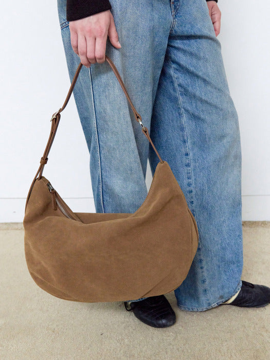 FINDKAPOOR PILLOW PUFFER BAG 35 ( ATEEZ’s SEONGHWA Wear)