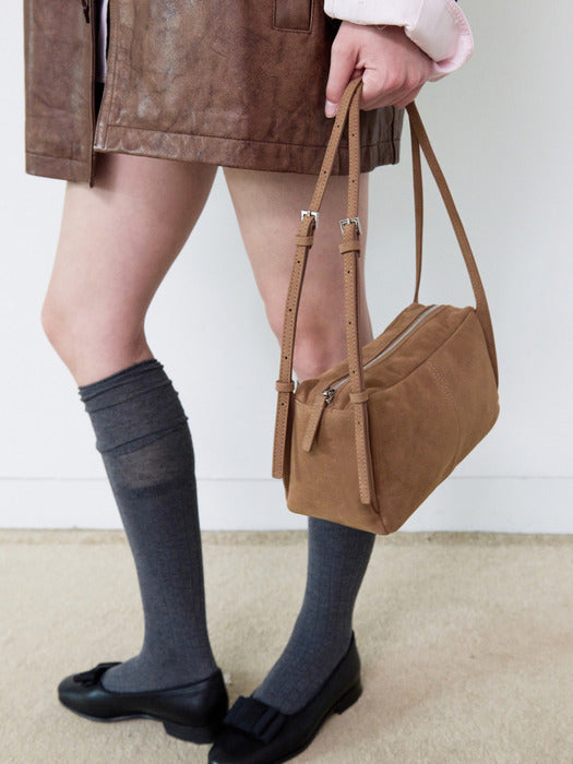 FINDKAPOOR MONO BAG 24