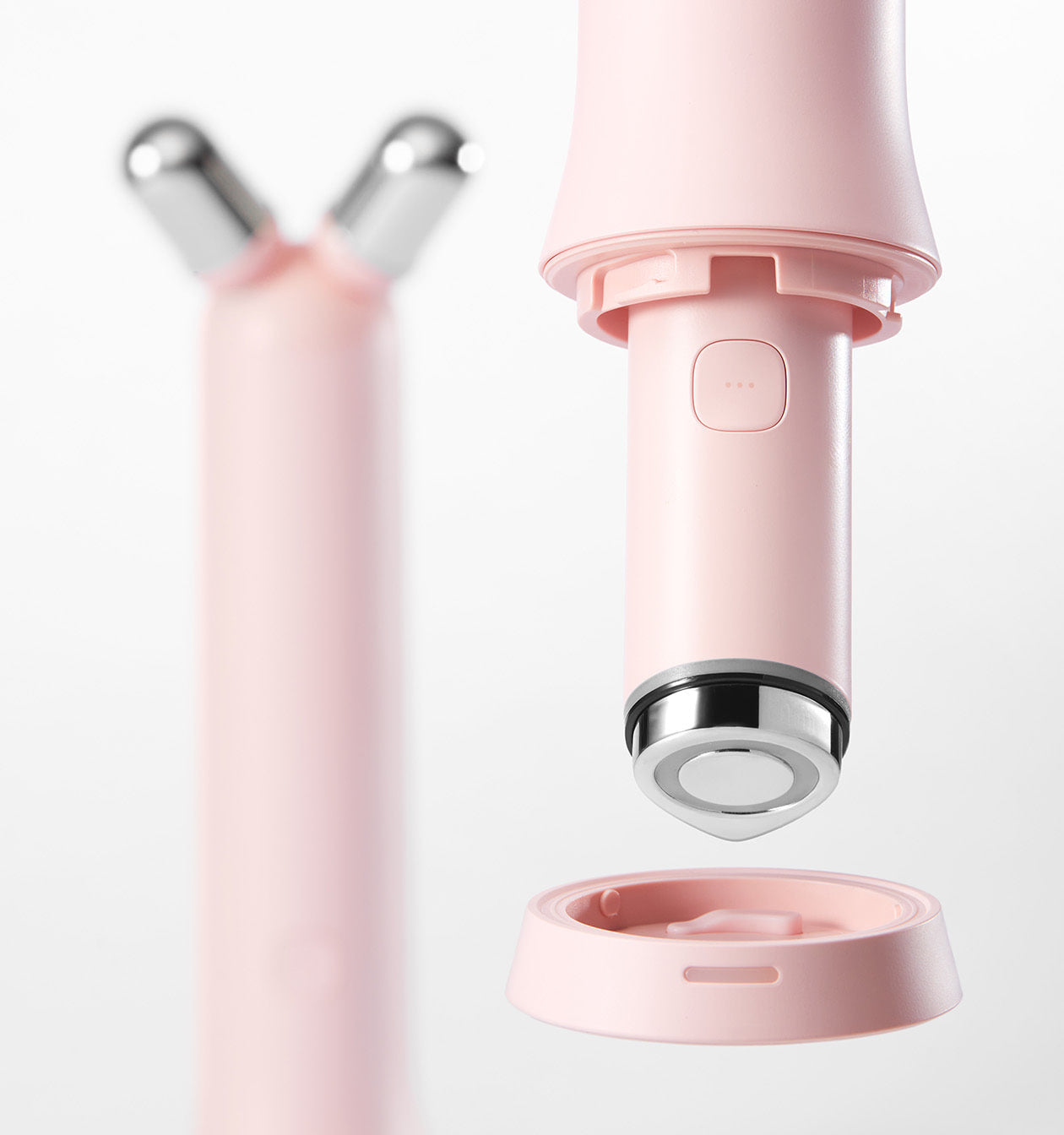 [NEW LAUNCH!] MEDICUBE AGE-R BOOSTER V ROLLER (BEAUTY DEVICE) MEDICUBE  DKshop