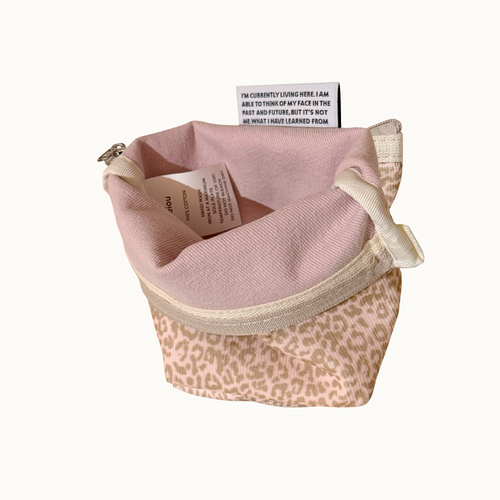 Aeiou Basic Pouch (M size) Leopard Pink Corduroy Aeiou  DKshop