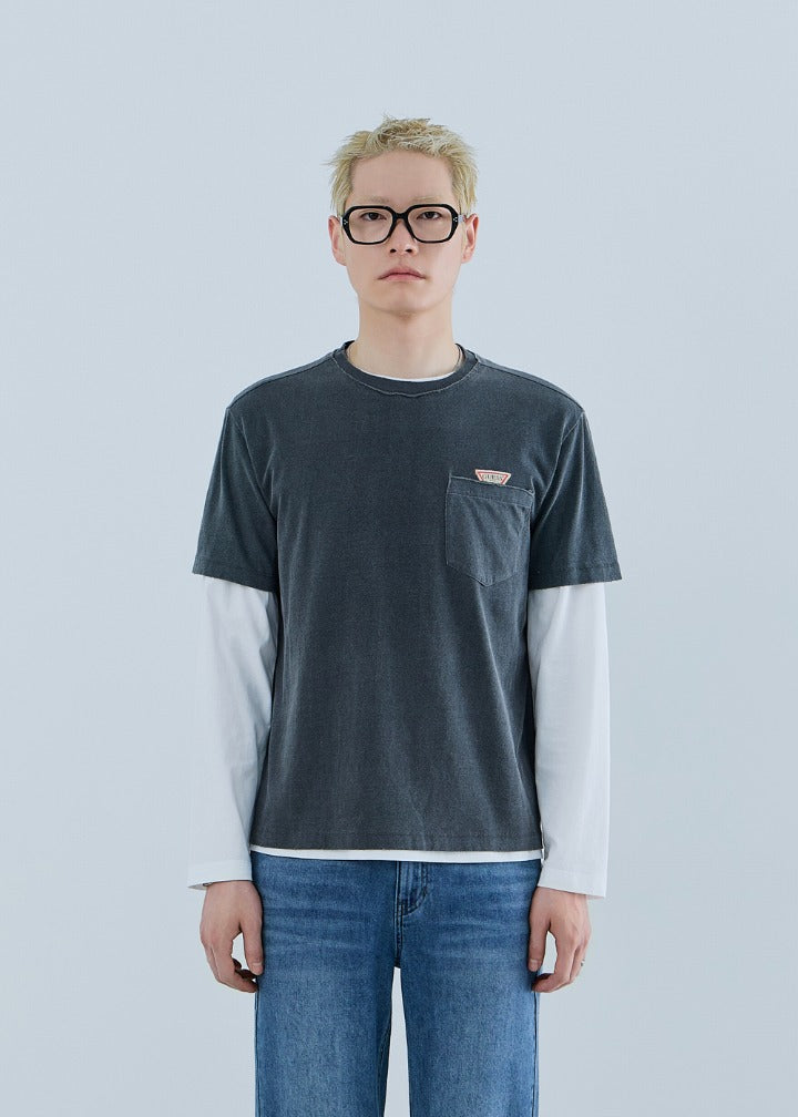 [GUESS X HYUNJIN] Unisex Mini Original Triangle Pocket Short-Sleeve T-Shirt GUESS  DKshop