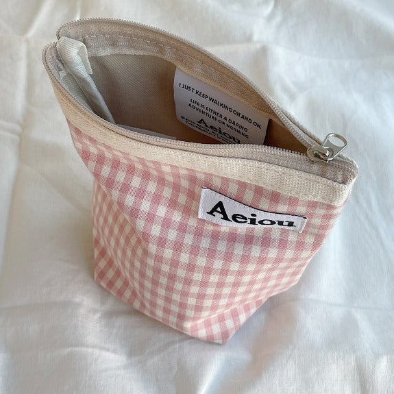 Aeiou Basic Pouch (M size) Cherry Blossom Check Aeiou  DKshop