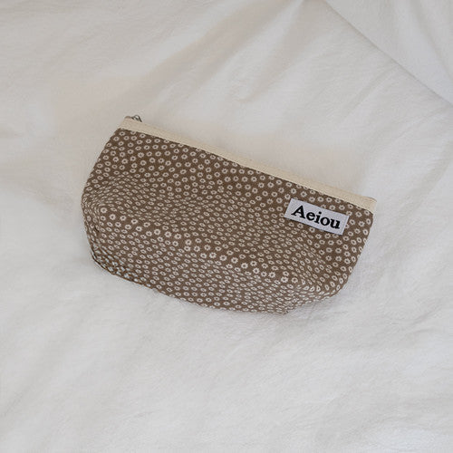 Aeiou Basic Pouch (L size) Flower Apron Brown Aeiou  DKshop