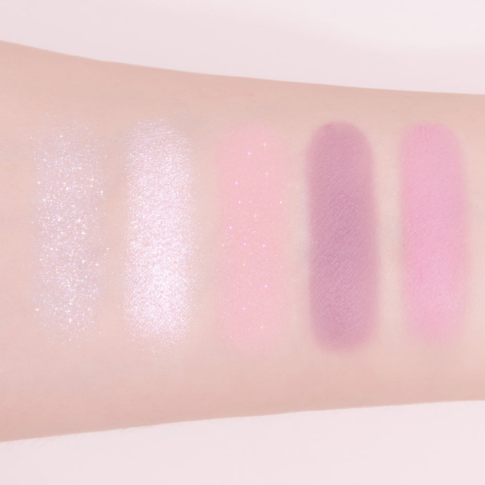 MY MELODY & KUROMI SPECIAL] AMUSE FLORA EYE PALETTE