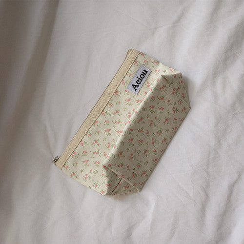 Aeiou Basic Pouch (L size) Ivory Petal Garden Aeiou  DKshop