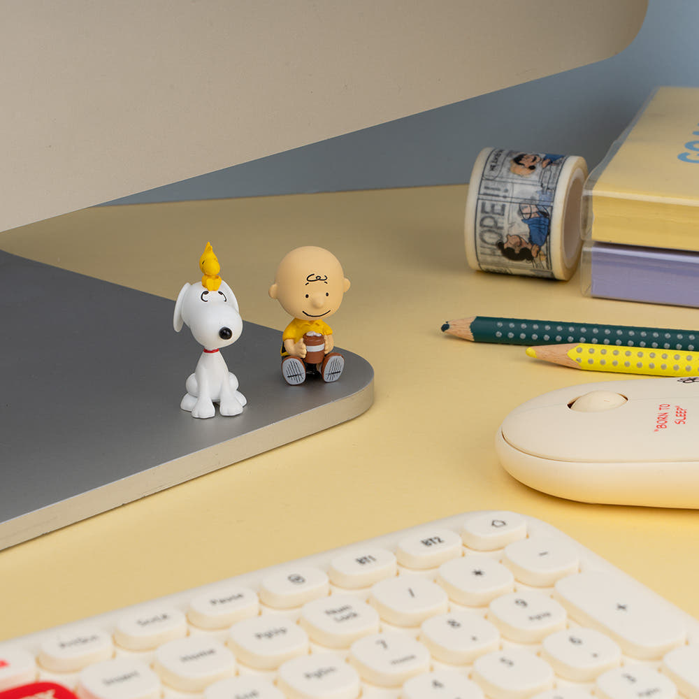 ROYCHE Peanuts Snoopy Monitor Figure ROYCHE  DKshop