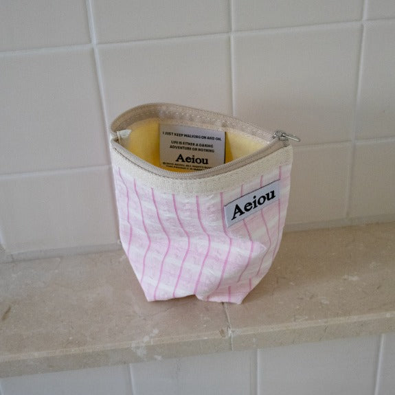Aeiou Basic Pouch (M size) Early Summer Rose Water Aeiou  DKshop