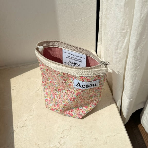 Aeiou Basic Pouch (M size) Flower Garden Aeiou  DKshop
