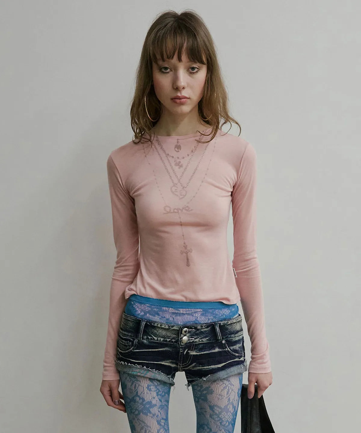 SCULPTOR Faux Necklace Tee (ITZY YUNA, YEJI WEAR) SCULPTOR  DKshop