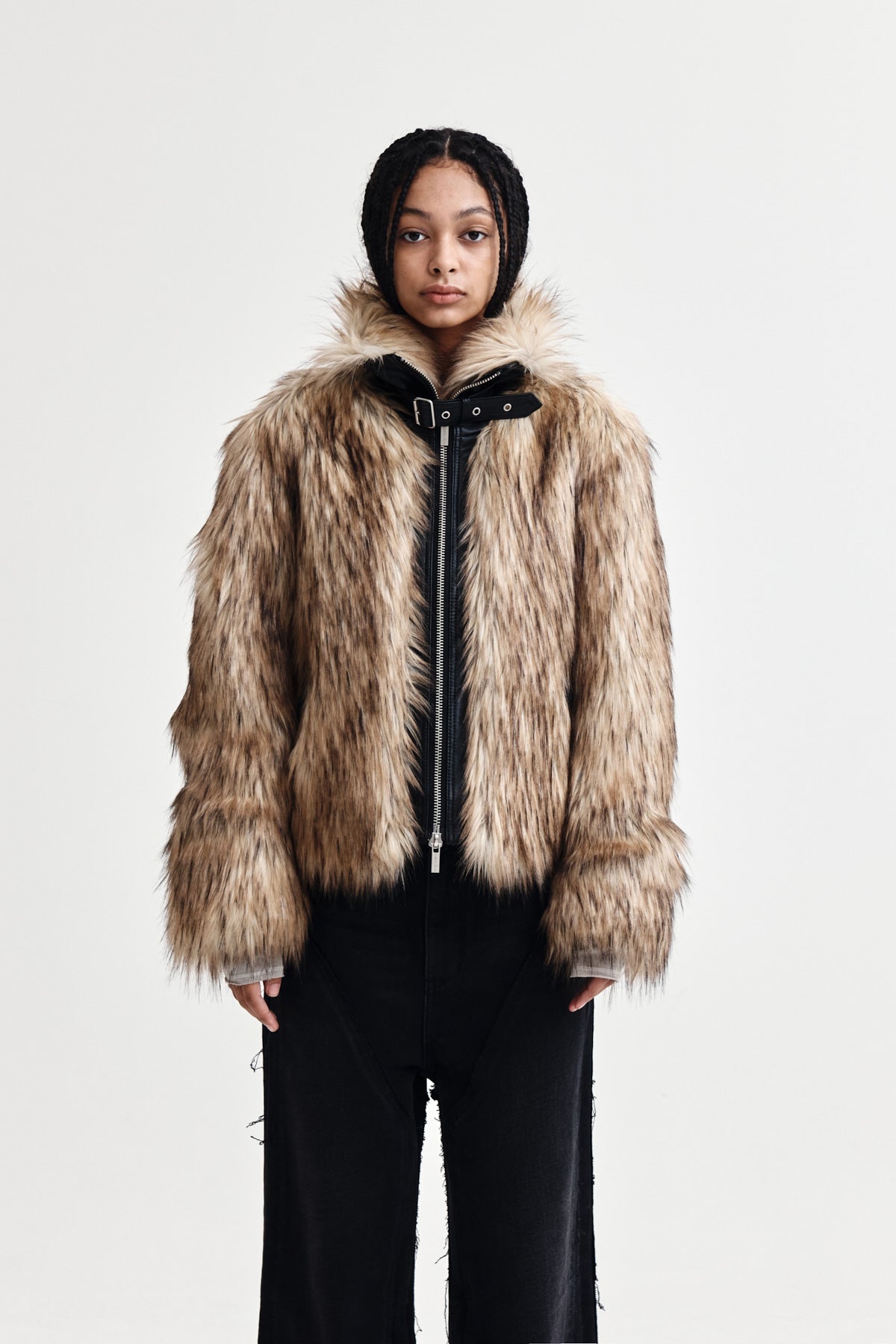 Matin Kim NECK BUCKLE CROP FUR JUMPER (aespa ningning WEAR) Matin Kim  DKshop