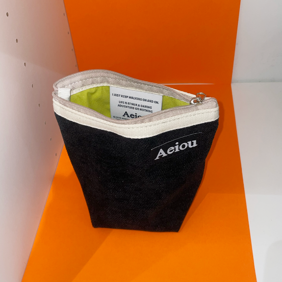 Aeiou Basic Pouch (M size) Velvet Twill Black Aeiou  DKshop