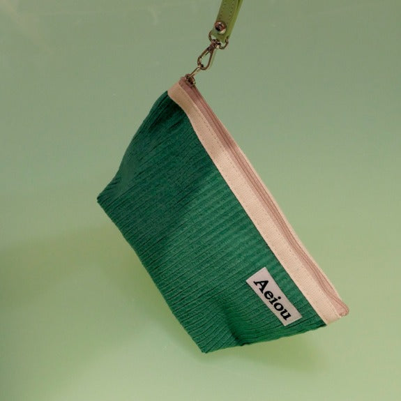 Aeiou Basic Pouch (L size) Holly Tree Garden Corduroy Aeiou  DKshop