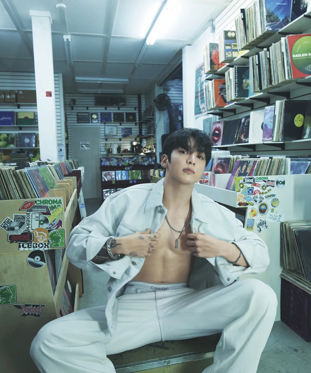 [JUNGKOOK PICK] Calvin Klein Baggy Fit Jeans 4RF799G VOL Calvin Klein  DKshop