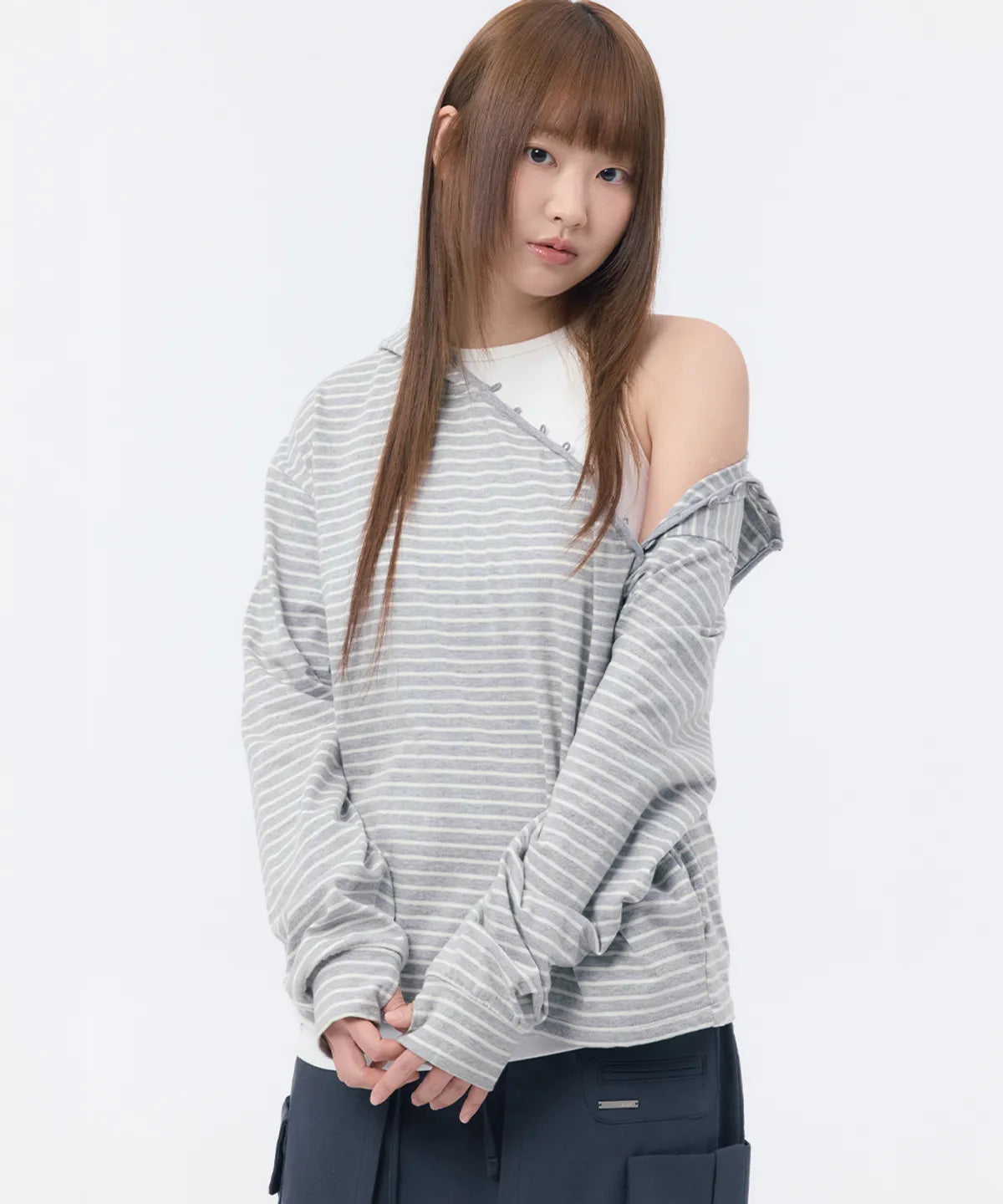 [IVE REI PICK] Miseki SEOUL Diagonal button Layered hoodie Miseki SEOUL  DKshop