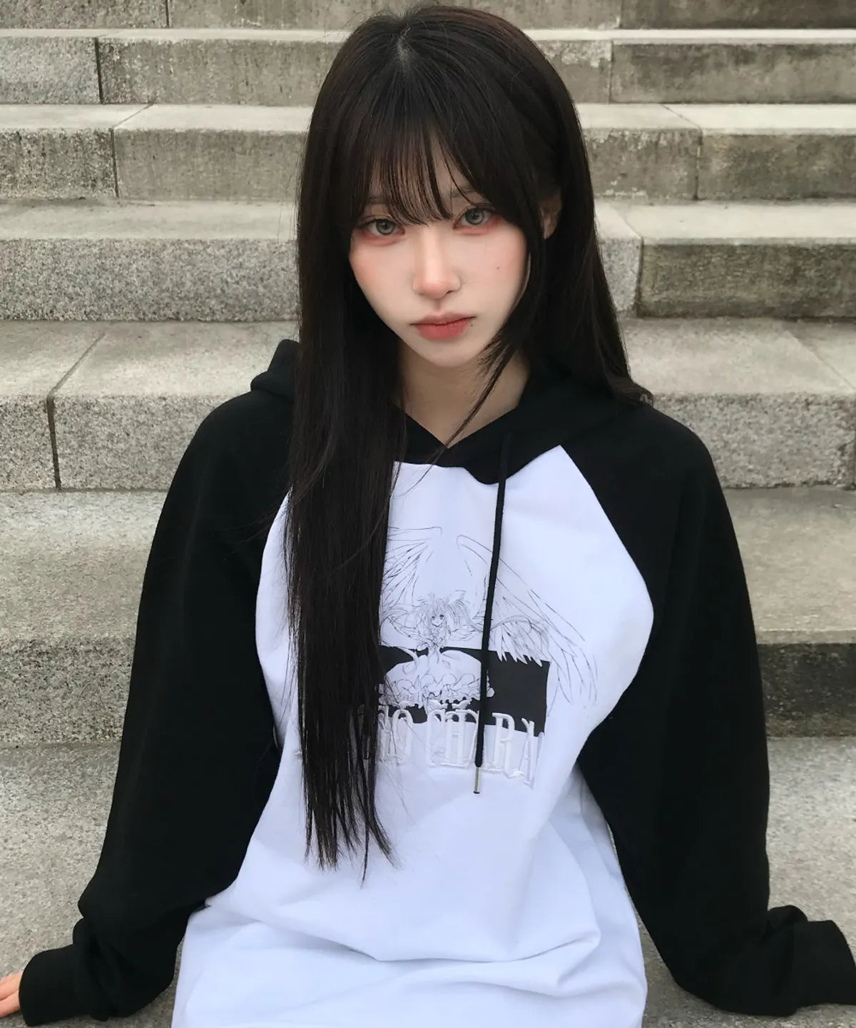 [LUVISTRUE X SHUGO CHARA!] RAGLAN HOODY LUVISTRUE  DKshop