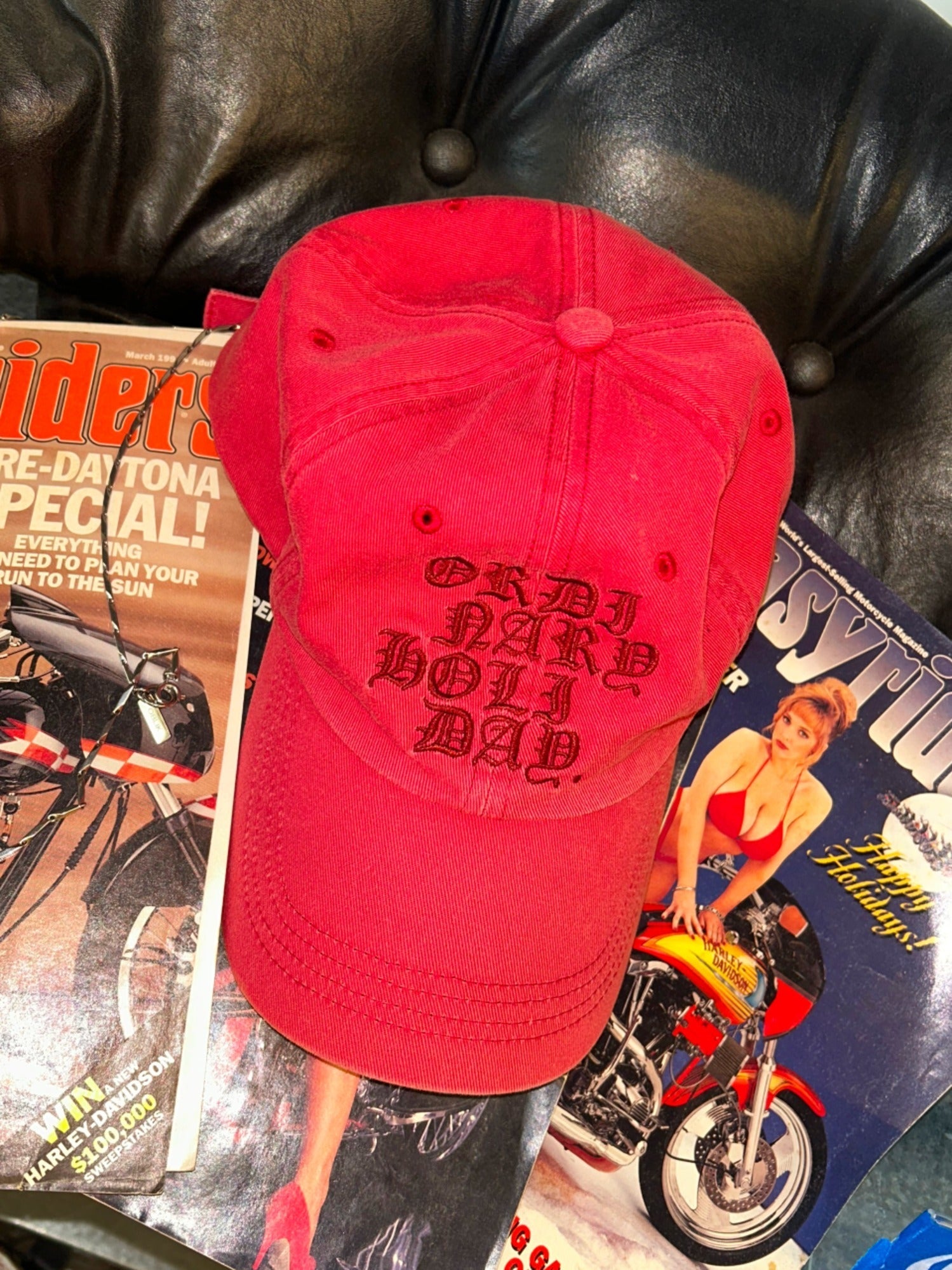 ORDINARY HOILDAY Logo Ball Cap 3 colors ORDINARY HOILDAY  DKshop