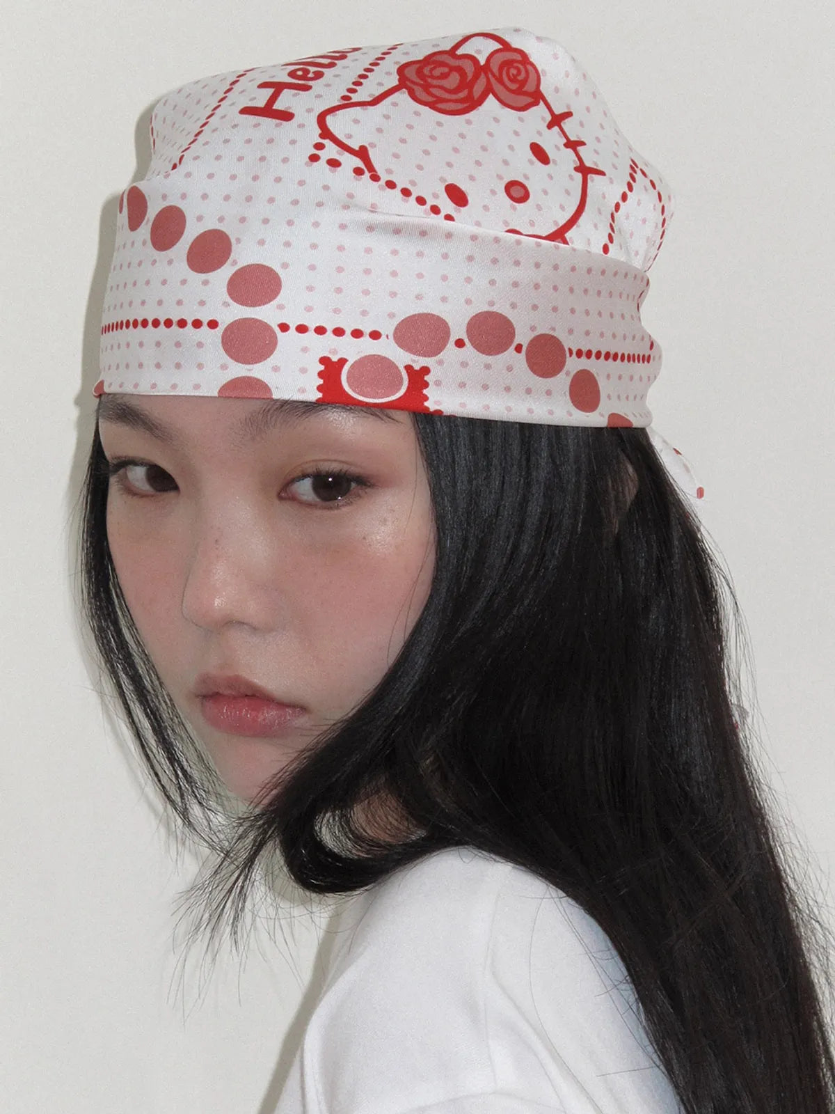[RAIVE X HELLO KITTY] Scarf in Red RAIVE  DKshop