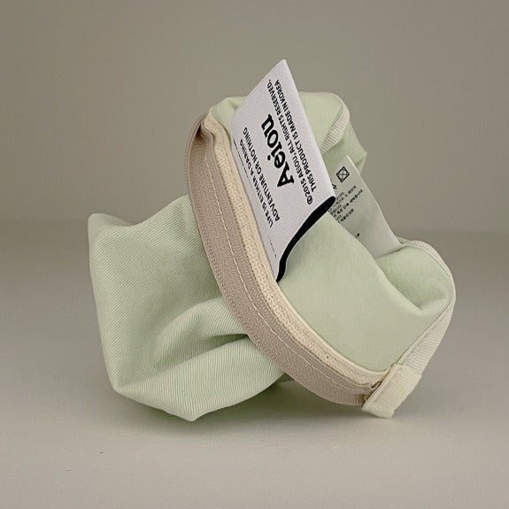 Aeiou Basic Pouch (M size) Celery water Aeiou  DKshop