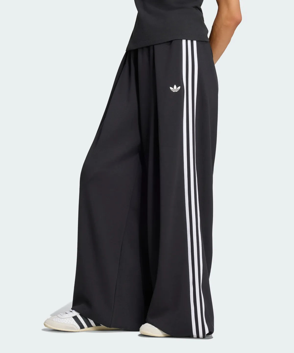 [ADIDAS X JENNIE] Pleated Track Pants ADIDAS  DKshop