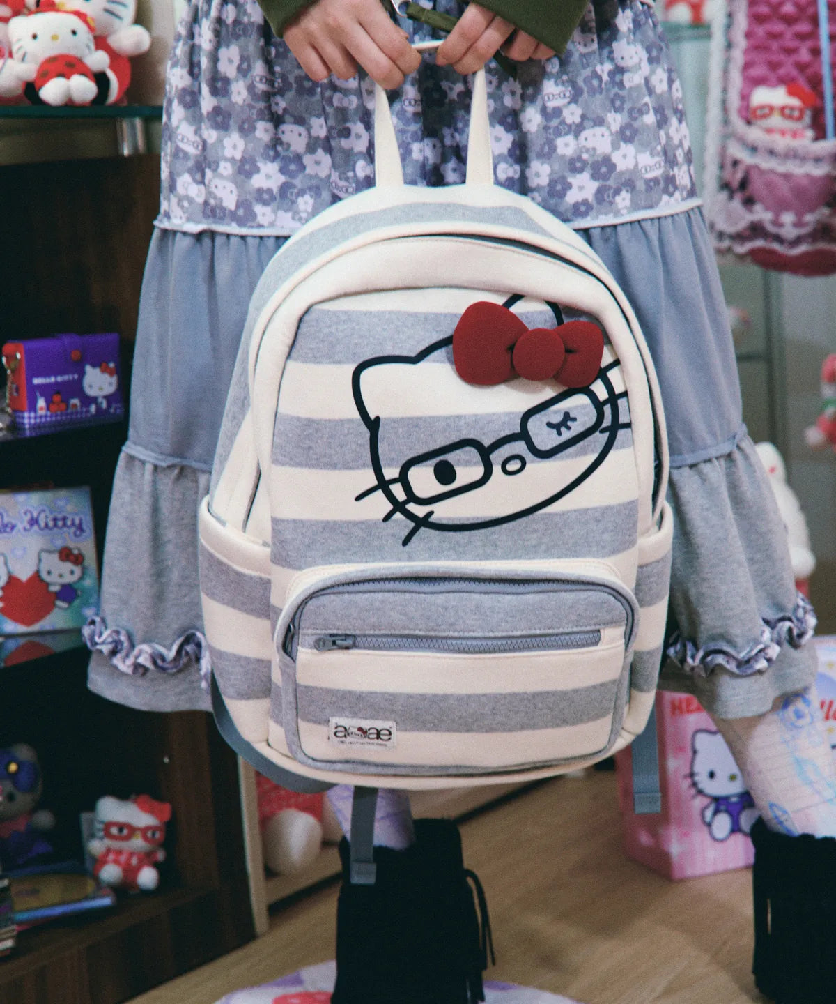 [aeae X Hello Kitty]  FACE BACKPACK (ILLIT MINJU WEAR) aeae  DKshop