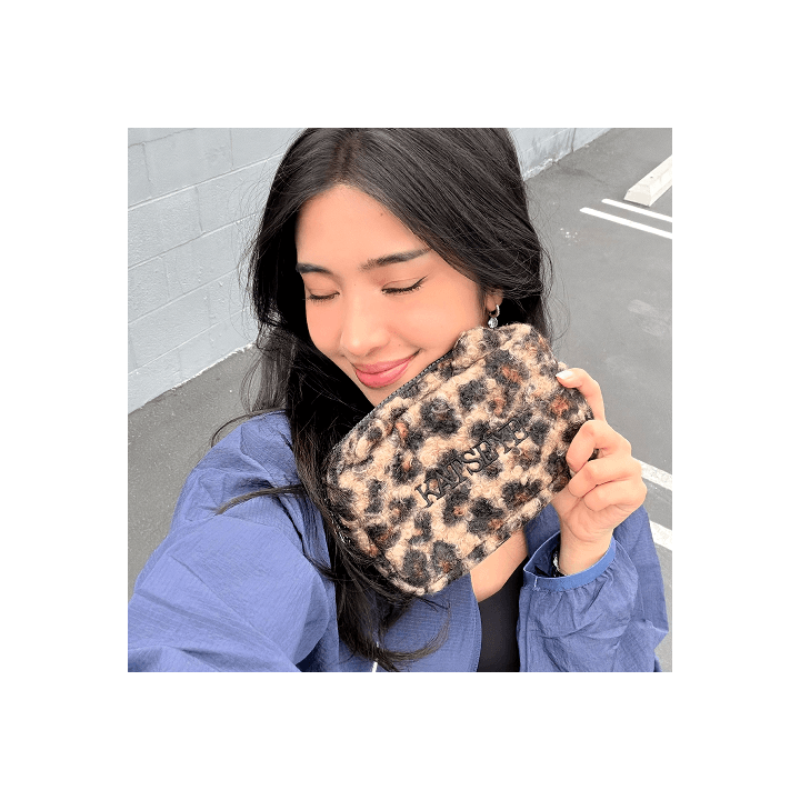 [PRE-ORDER] KATSEYE - Fuzzy Ear Pouch KATSEYE  DKshop