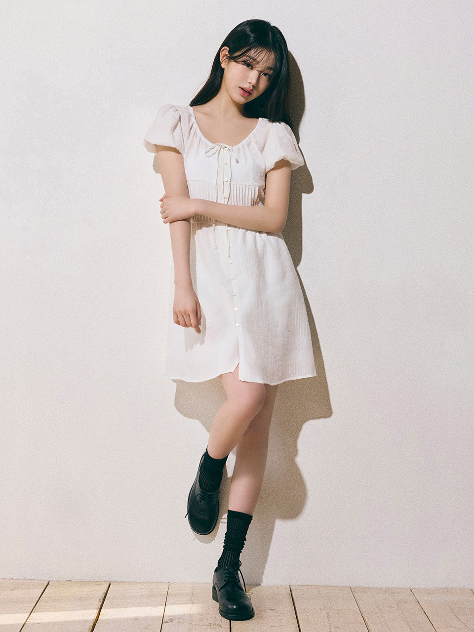 ワンピース Piping ribbon lace mini onepiece rolarola RIBBON LACE MINI ONEPIECE WHITE (Jang Wonyoung WEAR)