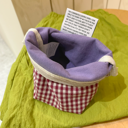 Aeiou Basic Pouch (M size) Pudding Check Plum Aeiou  DKshop